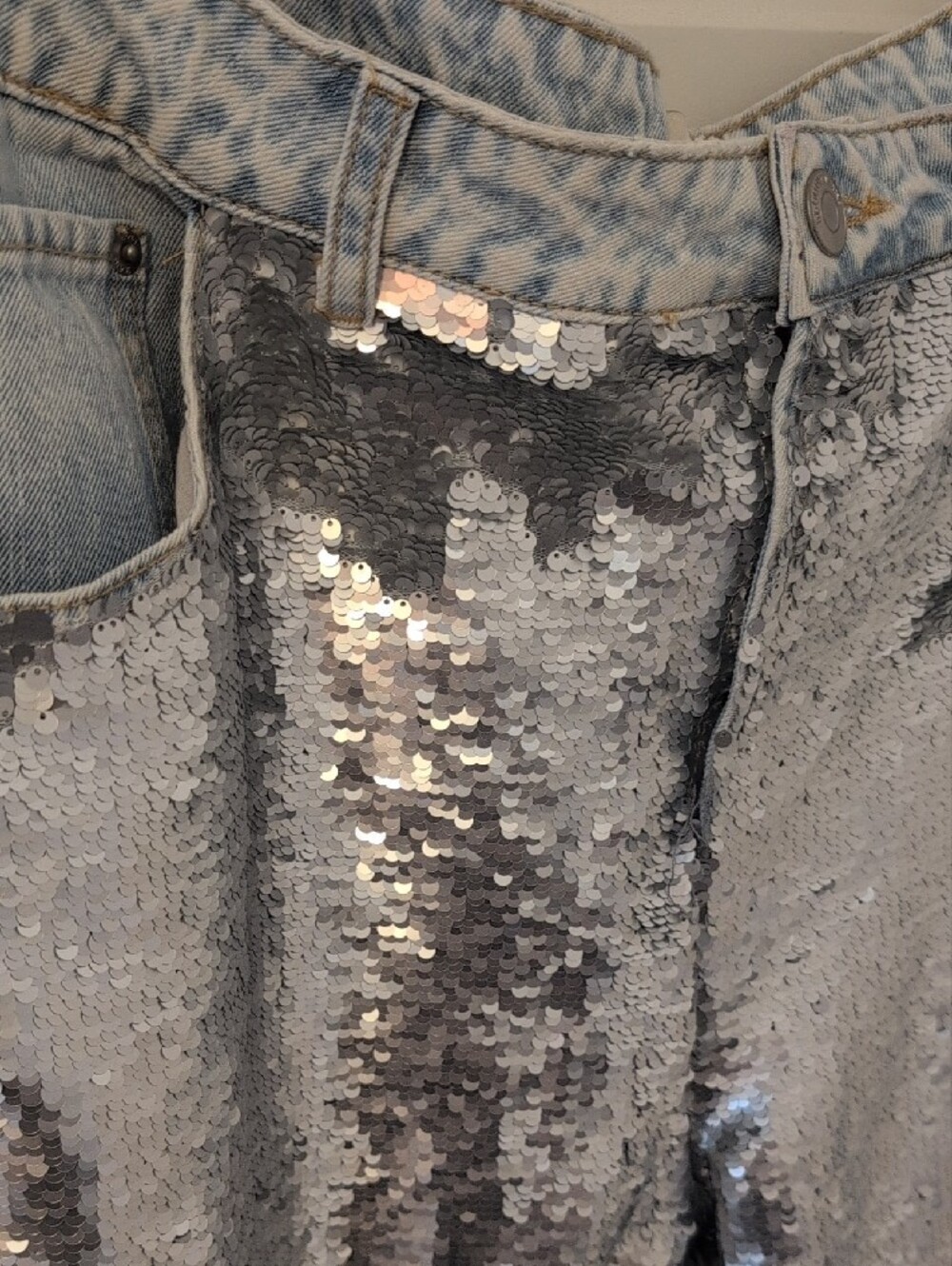 ELOQUII Sequin Front Jeans Light Wash Boyfriend Jeans Silver Size 16 - Picture 6 of 17